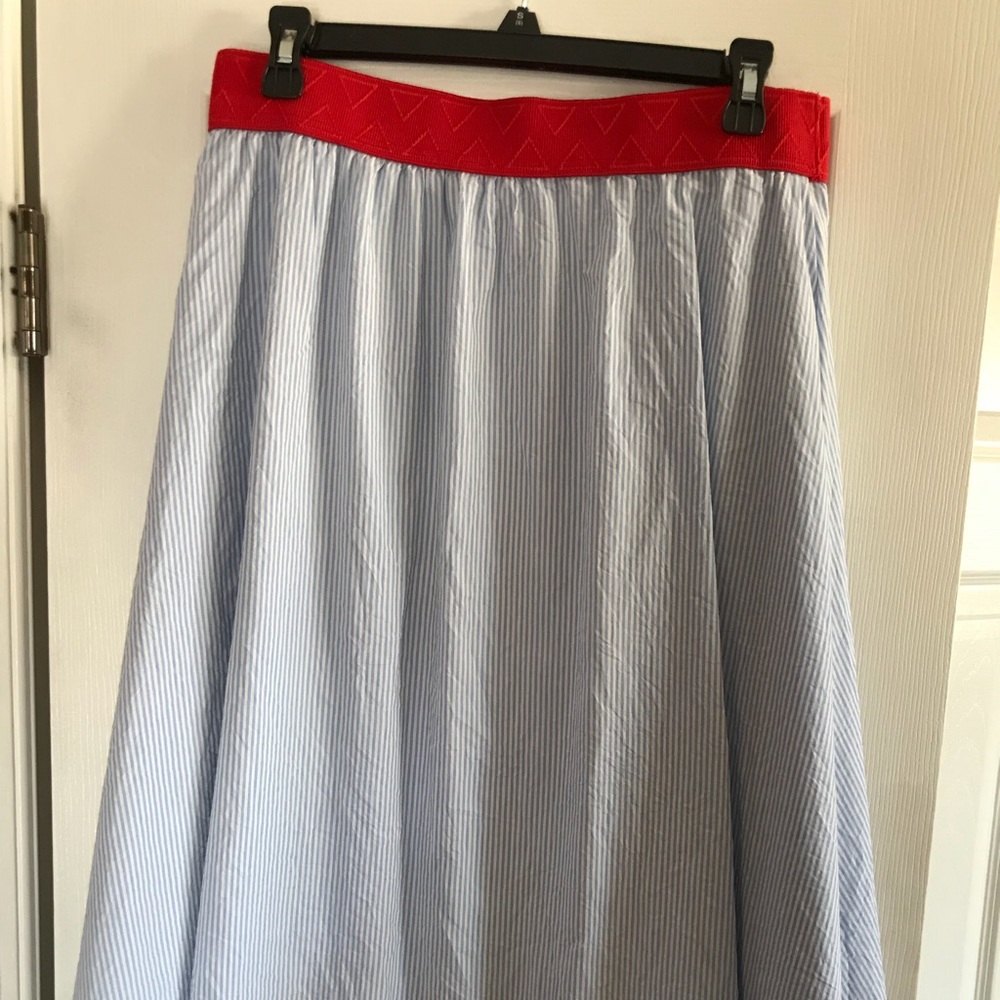 LLR Lola skirt light blue striped with red band